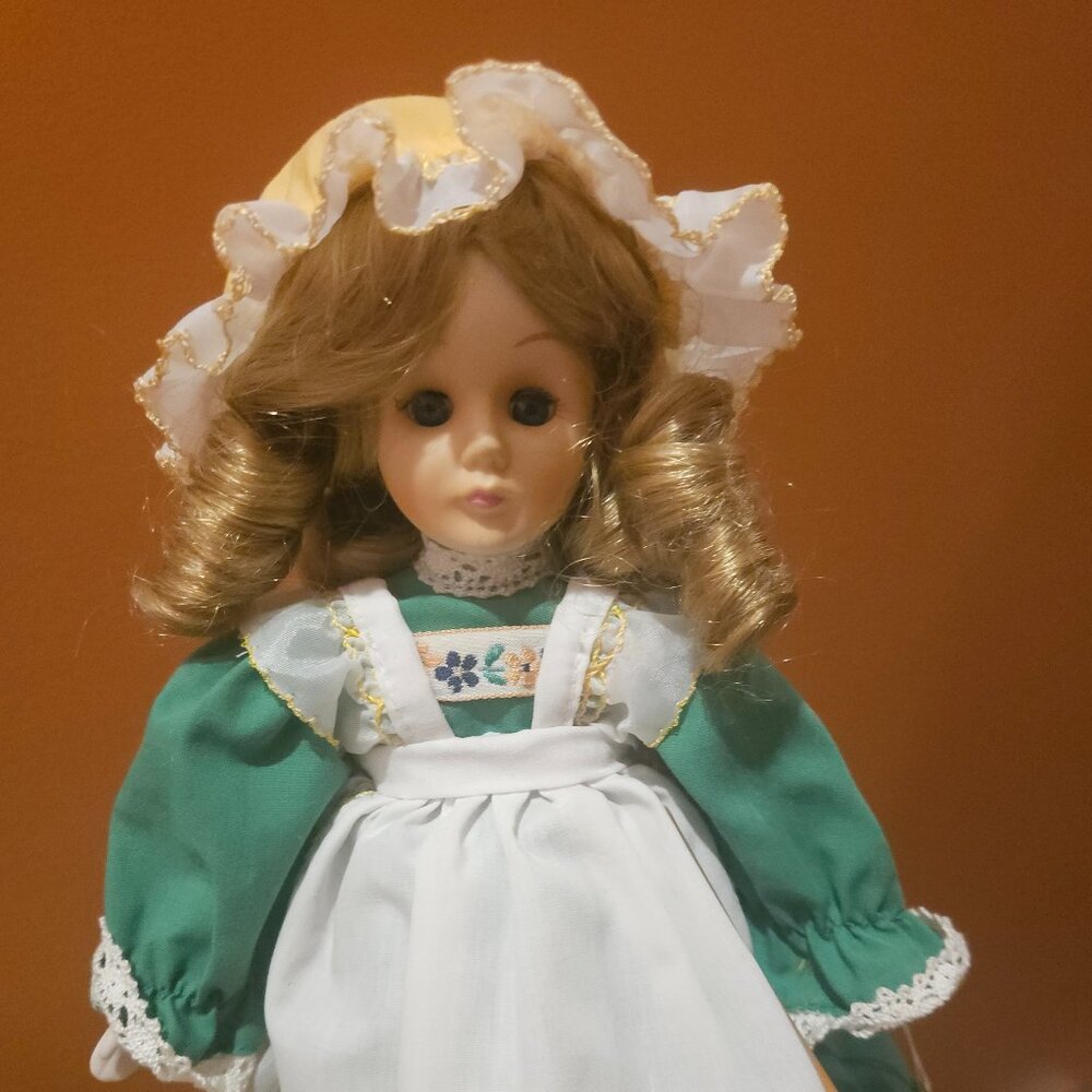 DOLL, MOTHER HUBBARD - Picture 6 of 7